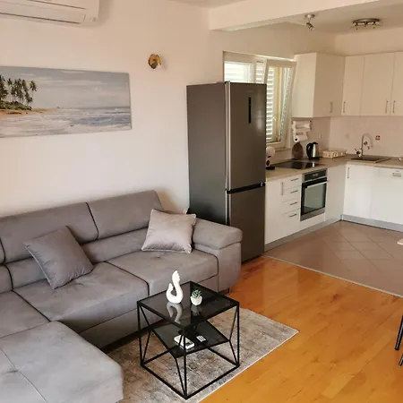 Dalma Apartment