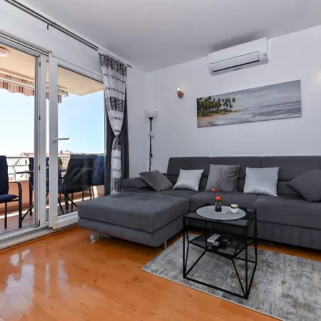 Apartment Dalma Makarska