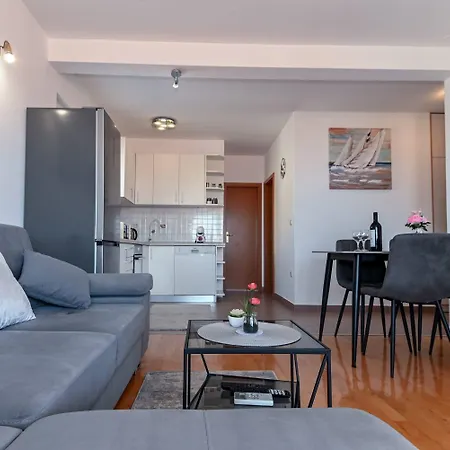 Apartment Dalma *