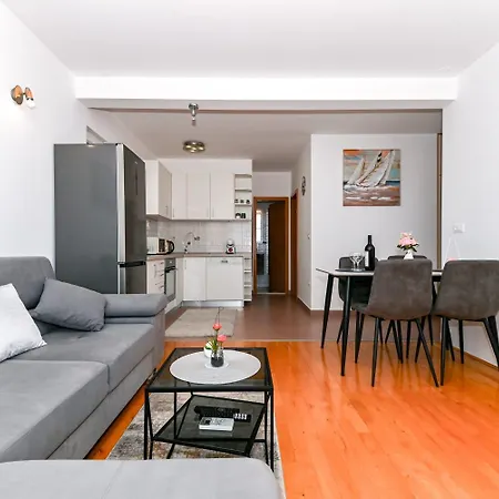 Apartment Dalma *