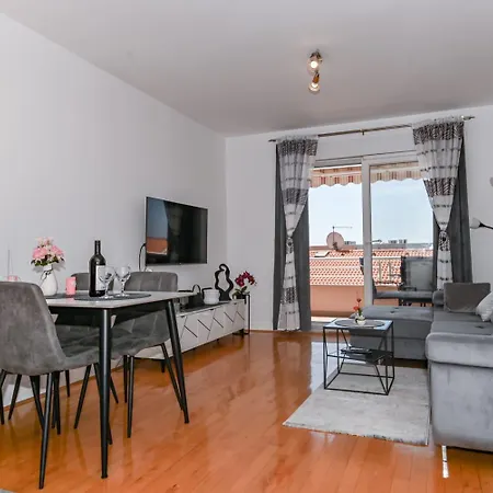 Dalma Apartment Makarska